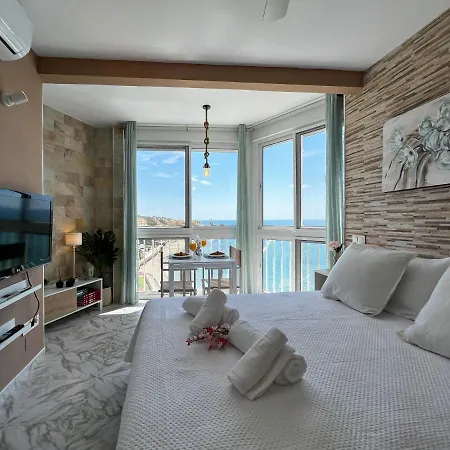 Apartment Almirante Sea Views